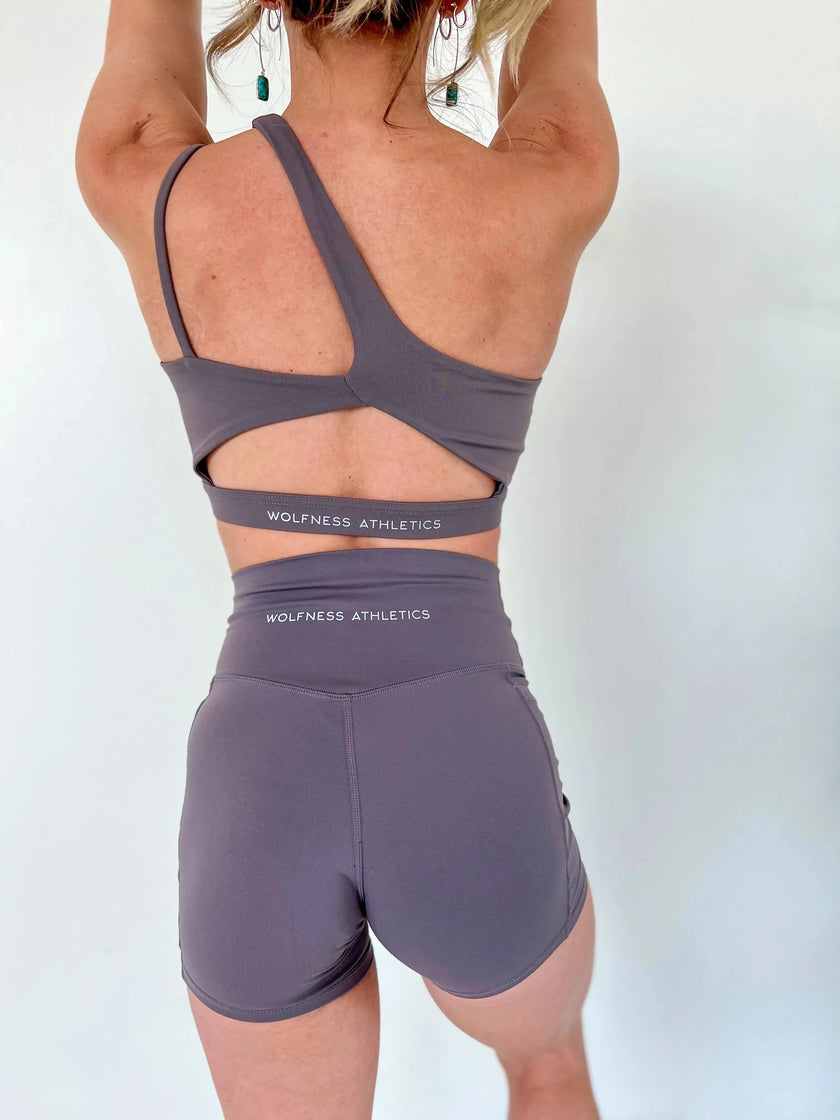 Amara Short & Bra - Storytelling Grey Wolfness Athletics