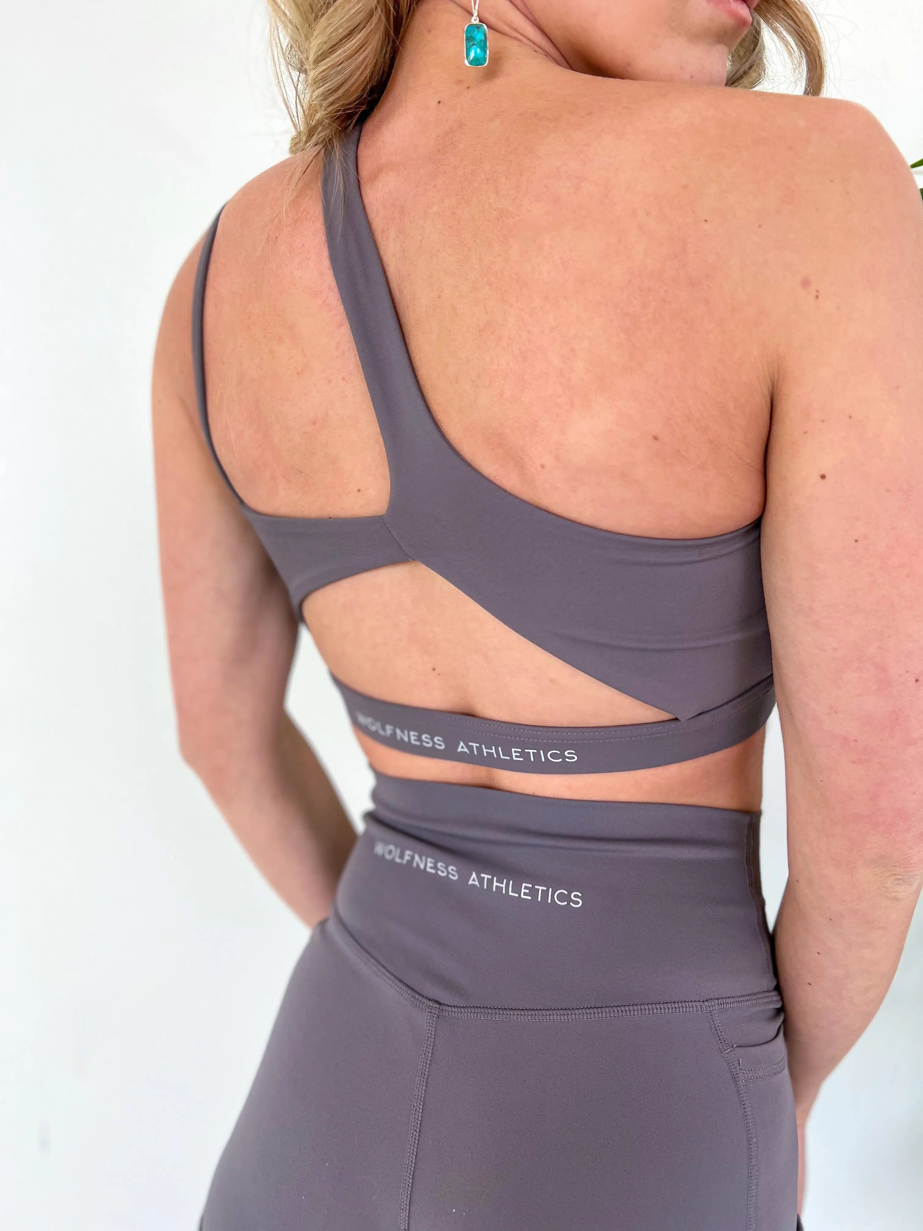 Amara Transcend Sports Bra - Storytelling Grey - Wolfness Athletics