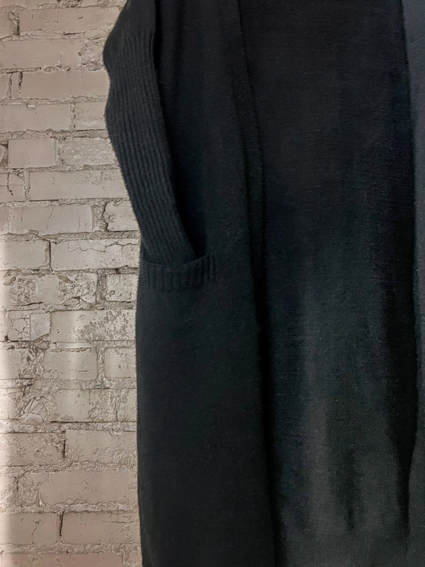 Her Universal Sweater - Shadow - Wolfness Athletics