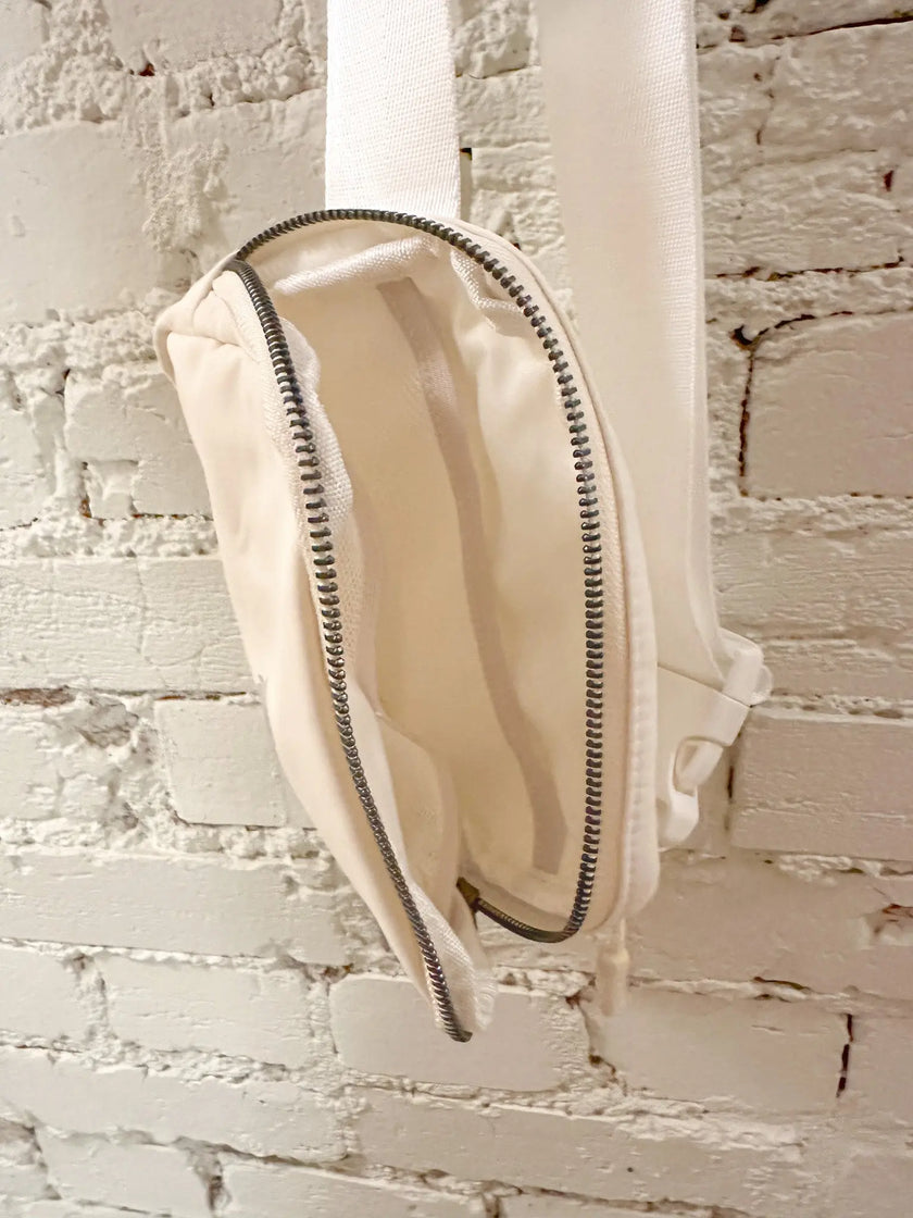 The Pack Bag- Ivory - Wolfness Athletics